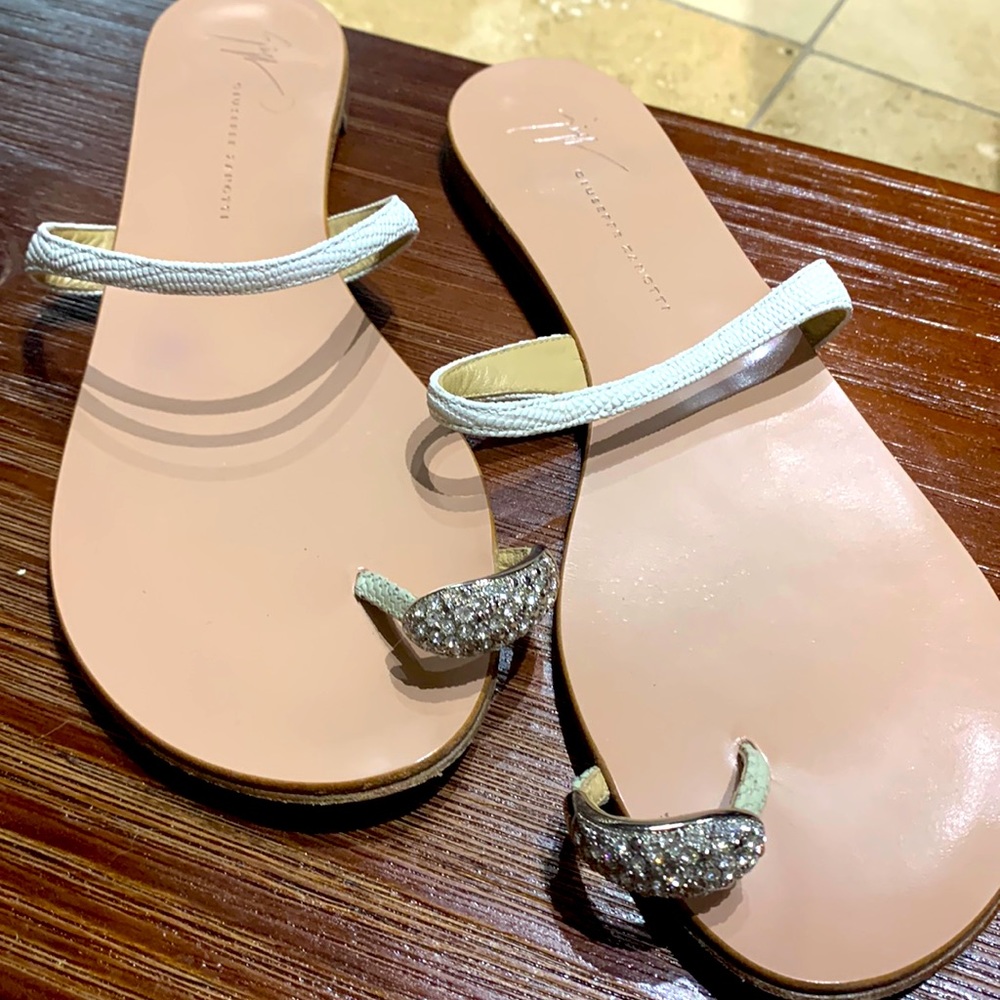 Beautiful Designer Rhinestone sandals